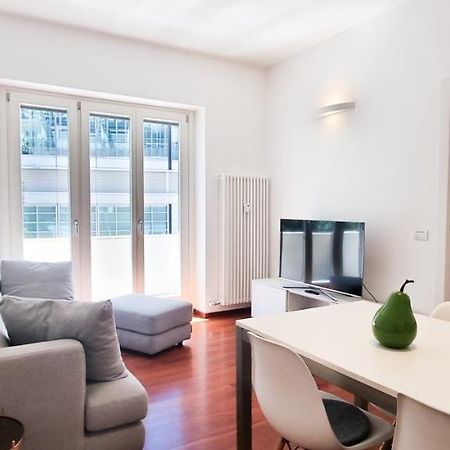 Joivy Superb Flat, 2 Balconies & Skyscrapers View Apartment Milano Ngoại thất bức ảnh