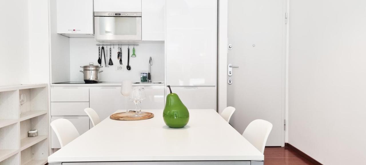 Joivy Superb Flat, 2 Balconies & Skyscrapers View Apartment Milano Ngoại thất bức ảnh