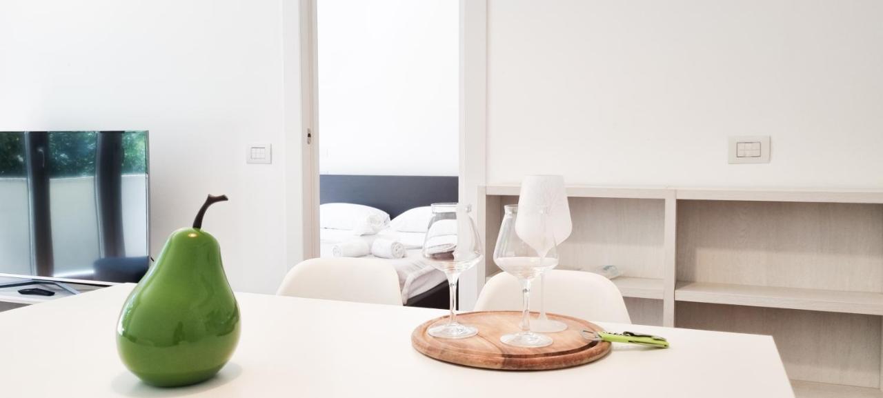 Joivy Superb Flat, 2 Balconies & Skyscrapers View Apartment Milano Ngoại thất bức ảnh